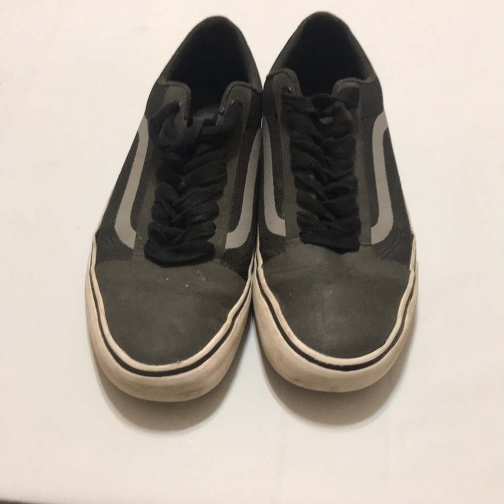 Size 7 men 8 1/2 women vans